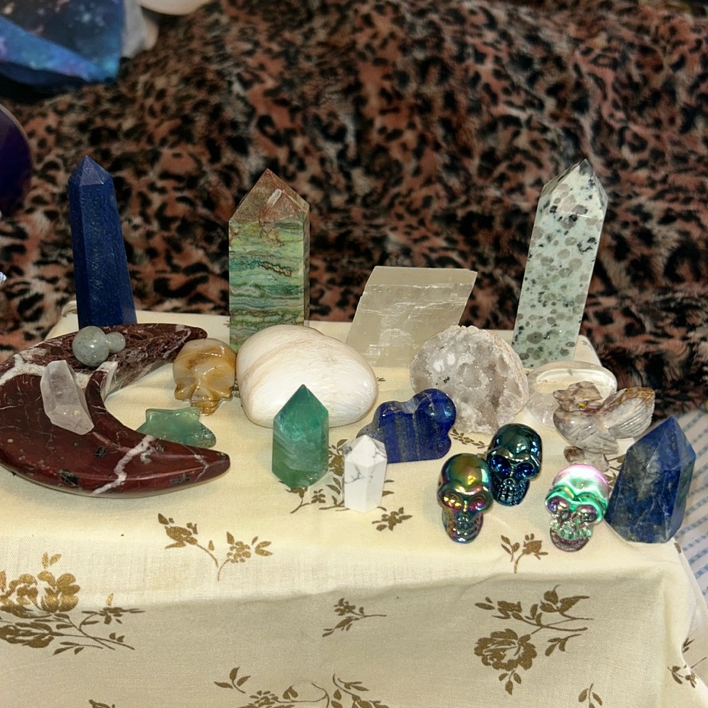 Moon tower crystal bundle